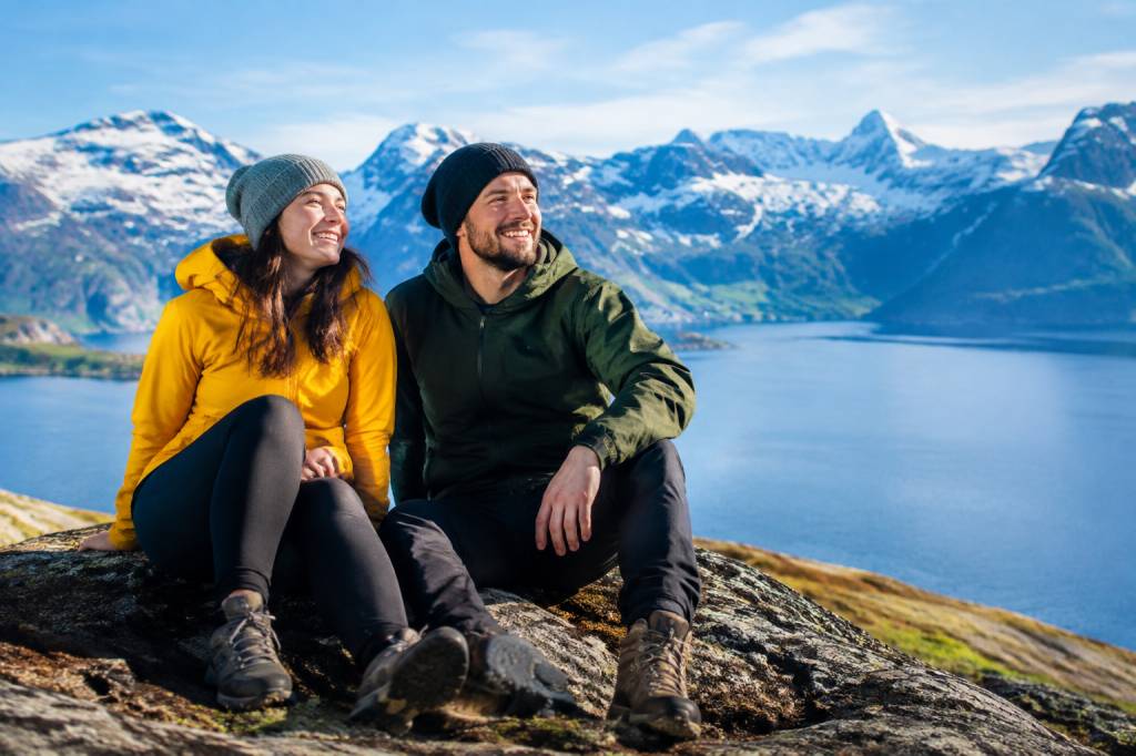 Discover the 10 happiest country in the world and the secrets behind their well-being